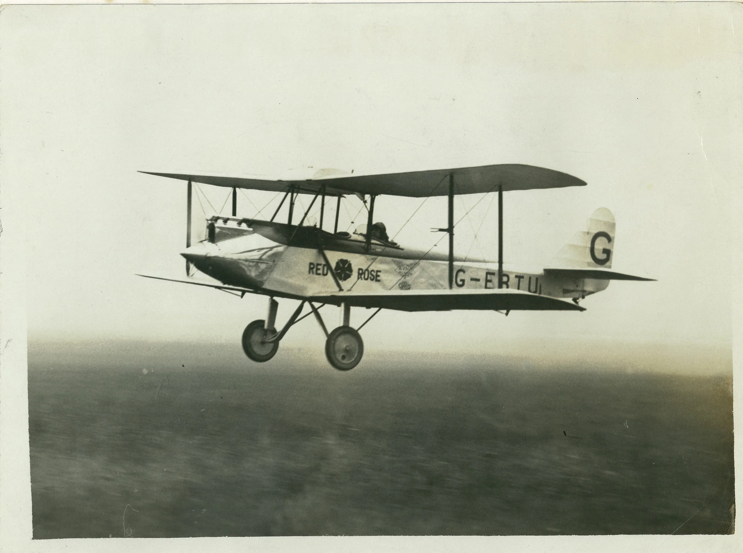 The Red Rose in flight, 1927